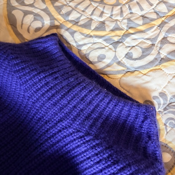 Athleta Wool, Cashmere Purple Azalea Chunky Mock Neck Cross over Sweater, Medium - Picture 11 of 11